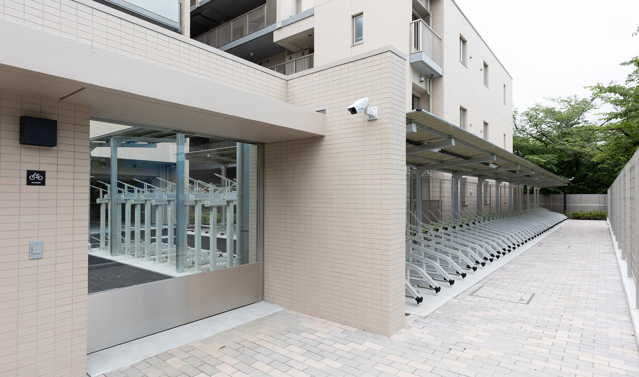 BICYCLE PARKING AREA