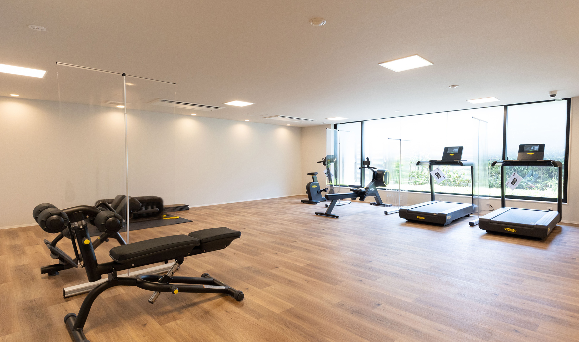 FITNESS ROOM