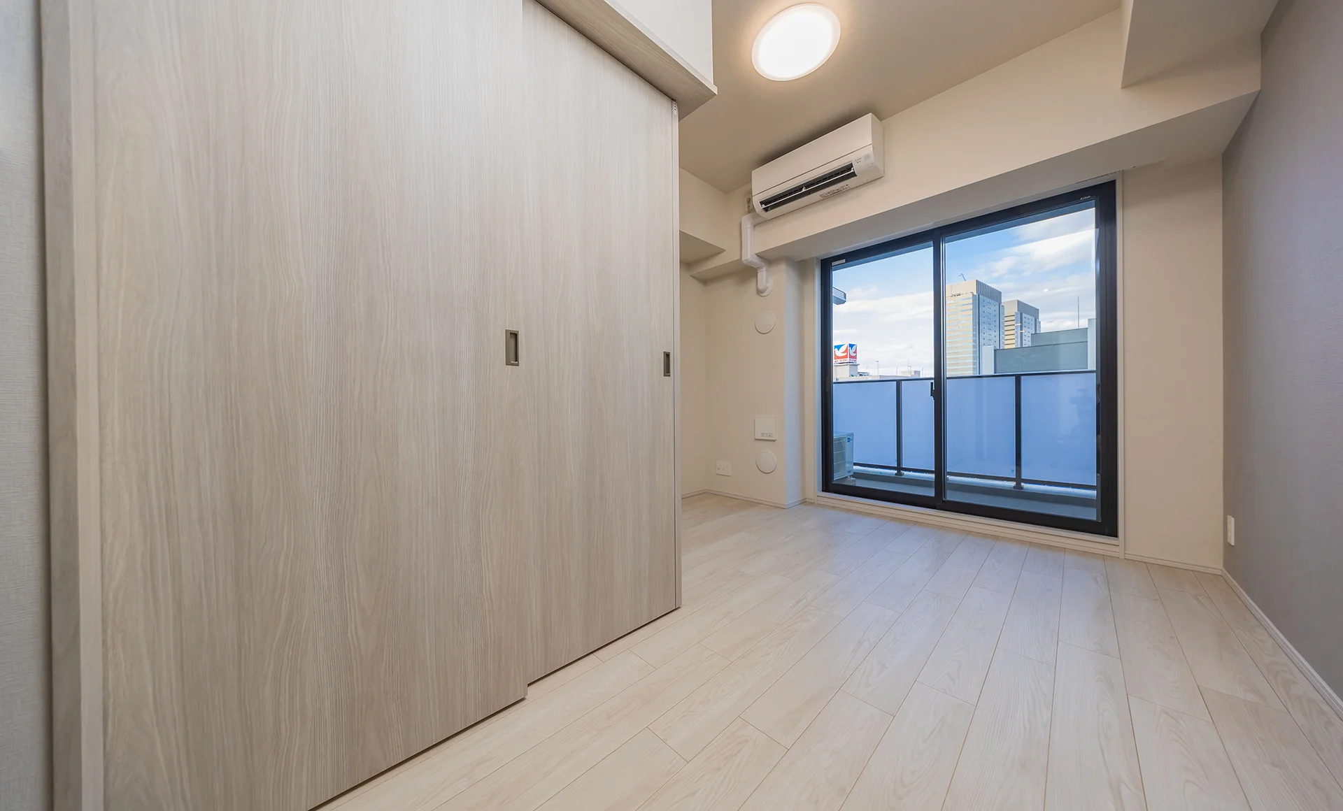 422号室/19Atype/2K(リビングルーム)