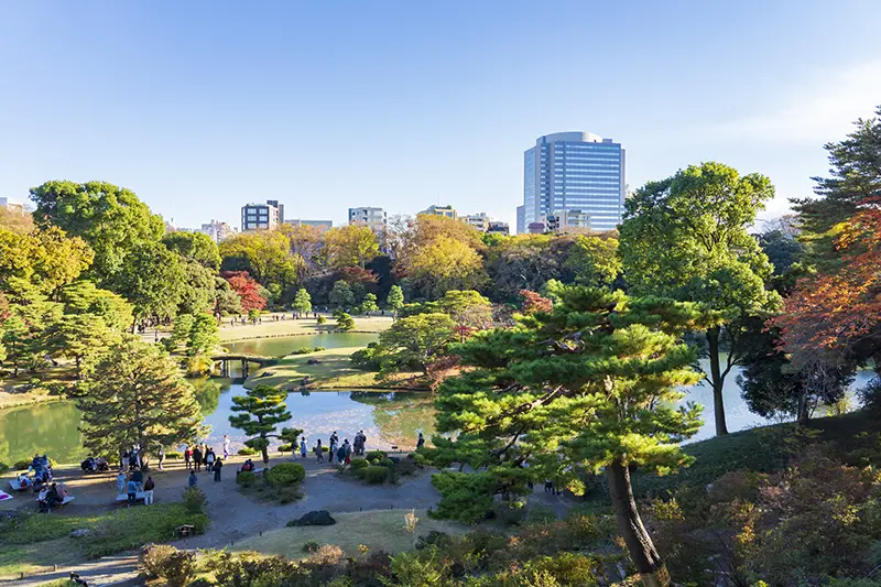 六義園