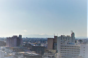1302号室（Eタイプ）西側バルコニーからの眺望（富士山）