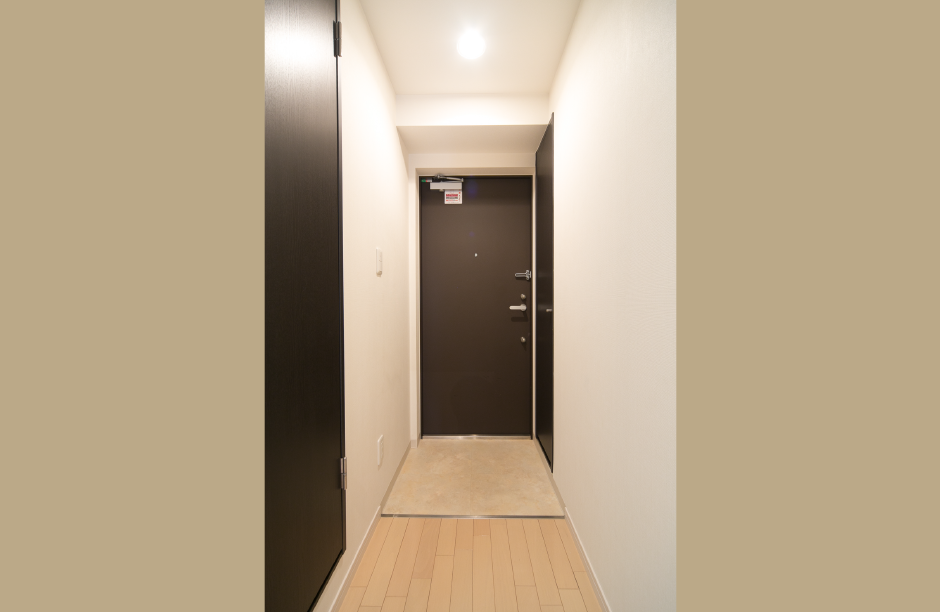 Aタイプ203号室玄関