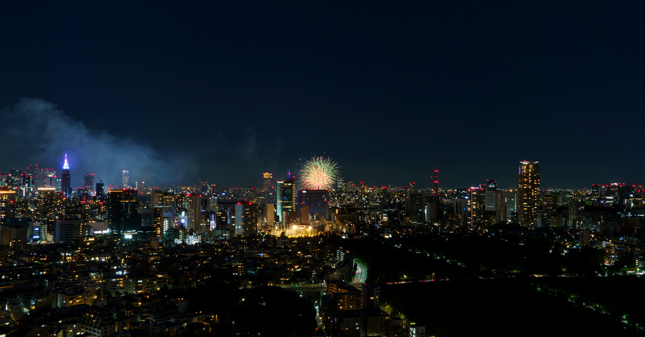 神宮外苑花火大会（2023年8月撮影）