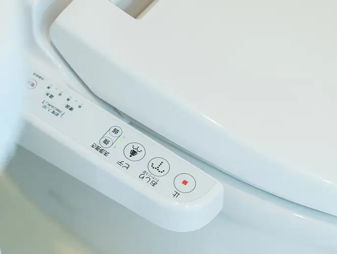 写真：温水式洗浄便座