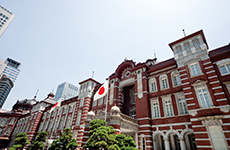 「東京」駅