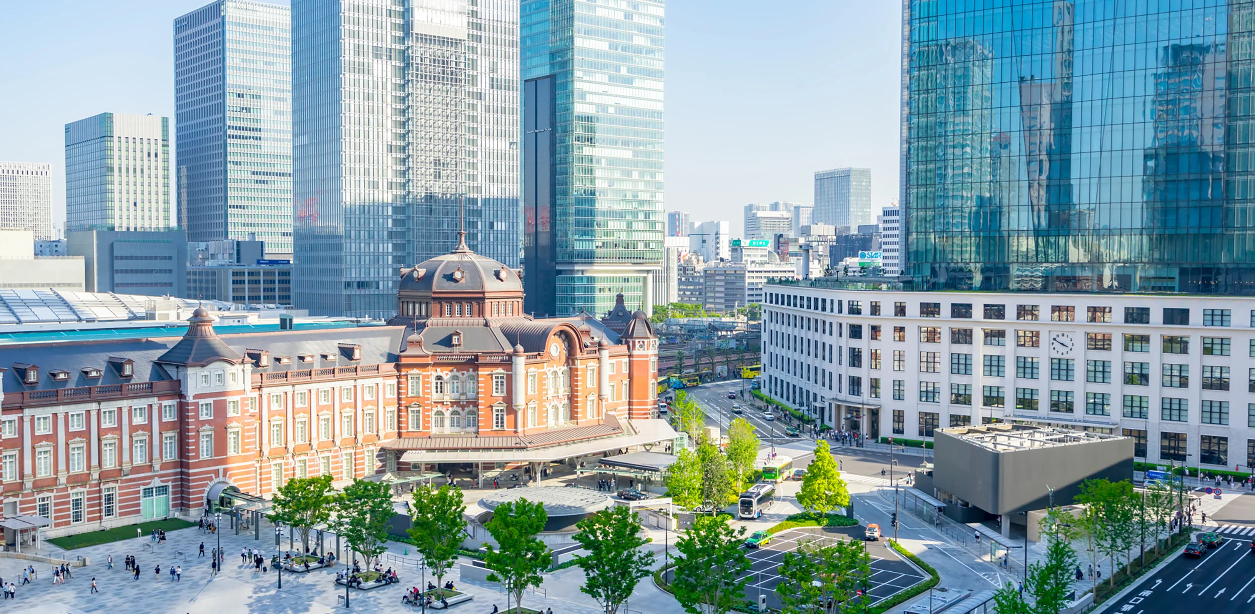 東京駅丸の内駅前広場