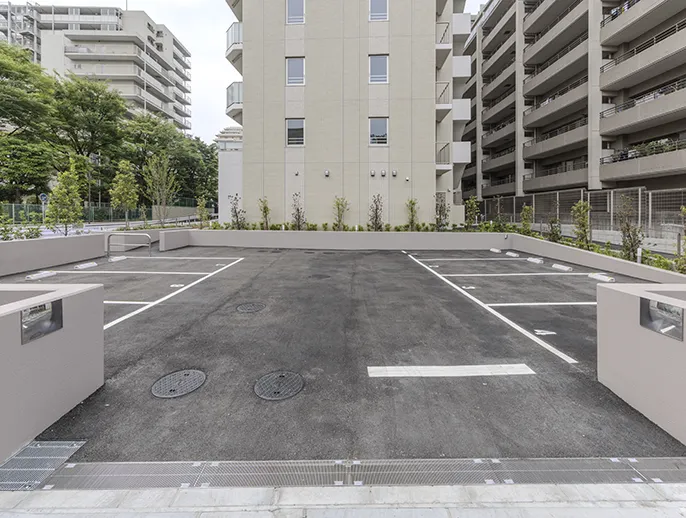 写真：平置き駐車場