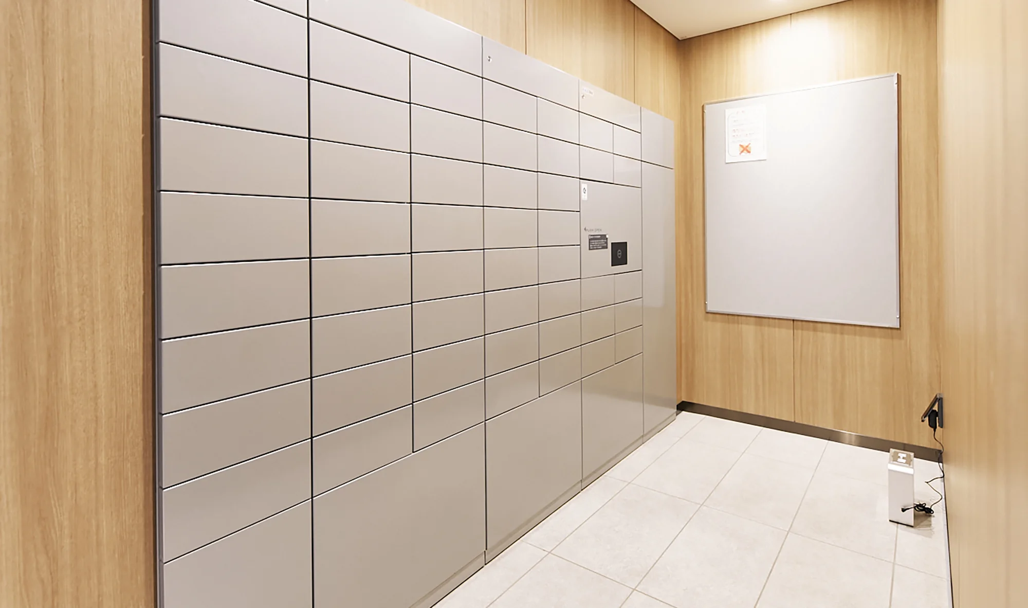 サウス棟：メールコーナー