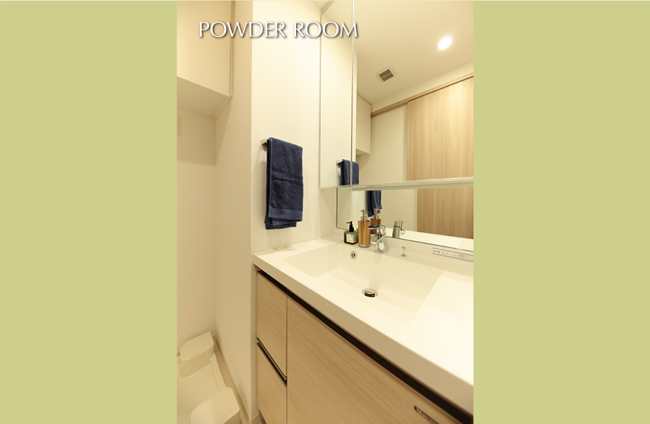 POWDER ROOM