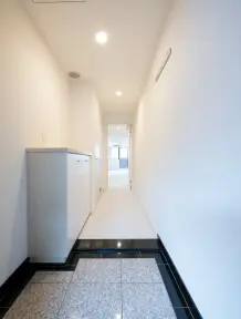1212号室 Entrance
